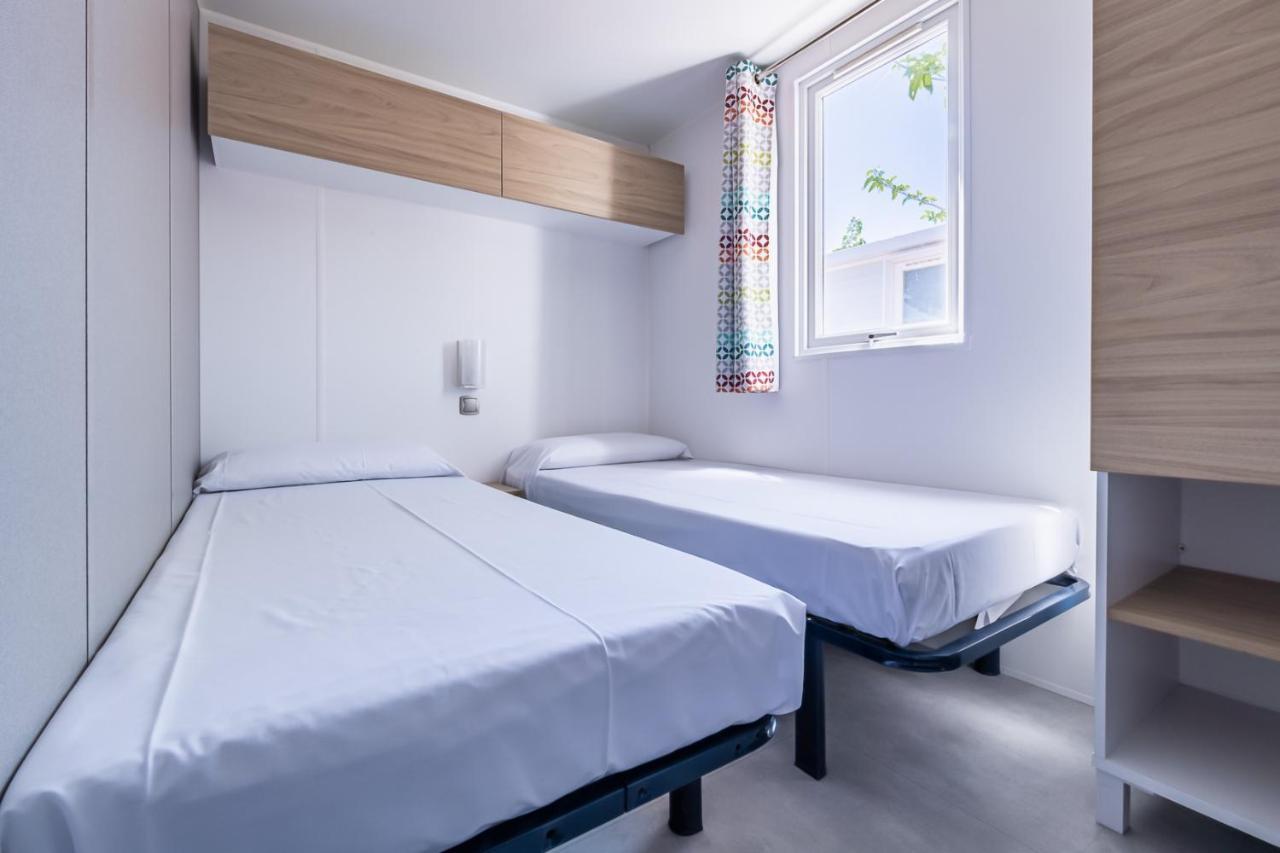 Camping Valencia - Bungalows Puçol Exteriör bild